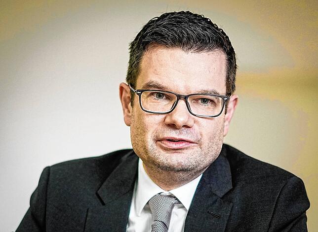 Marco Buschmann hatte damals gesagt: &bdquo;Alle Maßnahmen enden spätestens mit dem Frühlingsbeginn am 20. März 2022.&ldquo; Hier sieht ...