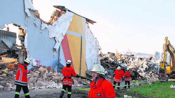 Die Aufräumarbeiten dauern an: Das Feuer in der Brennet Spinnerei verursachte Millionenschaden.