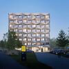 So soll es aussehen: Auf dem vergleichsweise kleinen Grundstück soll am Wollmatinger Bahnhof das Hotel „The Reed“ entstehen. Die 89 ...
