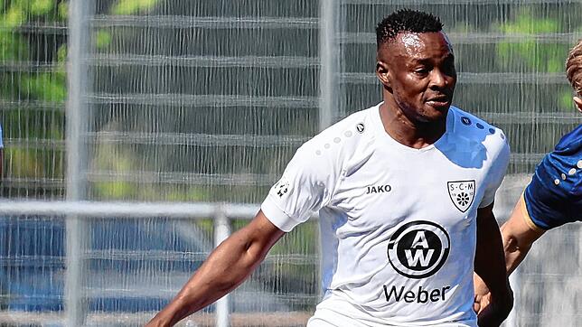 Austyn Adebayo Adefeyiju sorgte mit dem 2:1 beim FC Uhldingen für den zweiten Markdorfer Saisonsieg.