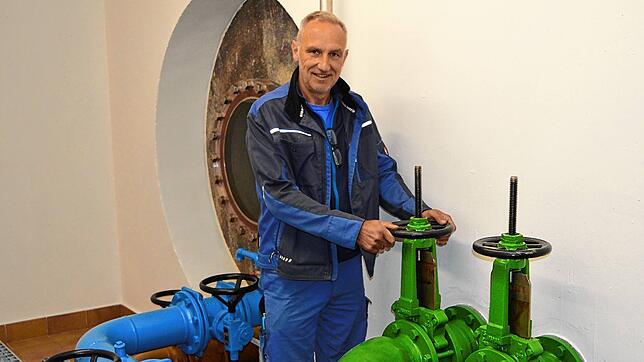 Mit Reiner Schütz hat Niedereschach einen erfahrenen und fachkundigen Wassermeister. Doch auch sonst sieht es mit der Wasserversorgung ...