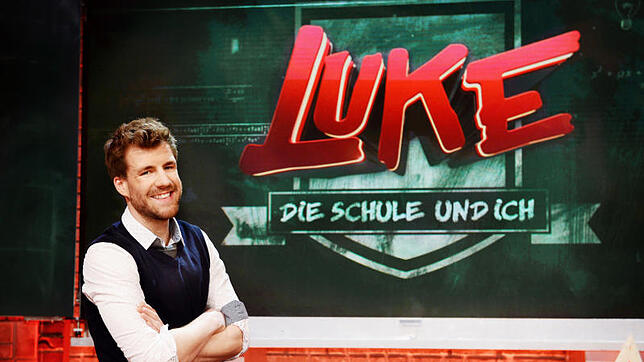 Hefte raus, Klassenarbeit! In "LUKE! Die Schule und ich" läutet Luke Mockridge den Gong für die unterhaltsamste Doppelstunde ...