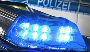 Bild : Dachstuhlbrand in Meersburg: Feuerwehr im Großeinsatz