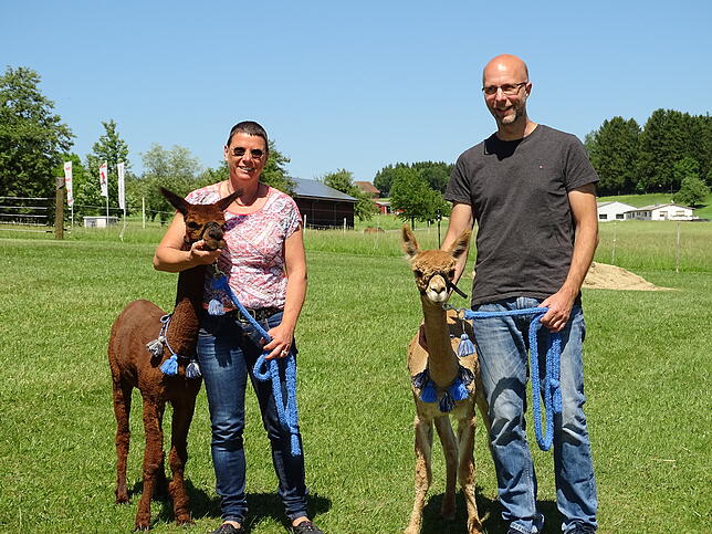 &bdquo;Rocco&ldquo;, Rosina Pfeifer, &bdquo;Heavens King&ldquo; und Jürgen Pfeifer (von links) verstehen sich prima. Dass die Tiere ...