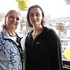 Hasime und Flora Pajazitaj (von links) wohnen in dem Mehrfamilienhaus im Tulpenweg. Sie berichten von Flammen, Angst und dem ...