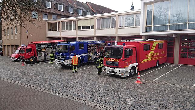 Bild : Themen zur OB-Wahl (3): Für OB-Kandidaten bleibt Ehrenamt die Zukunft der Feuerwehr