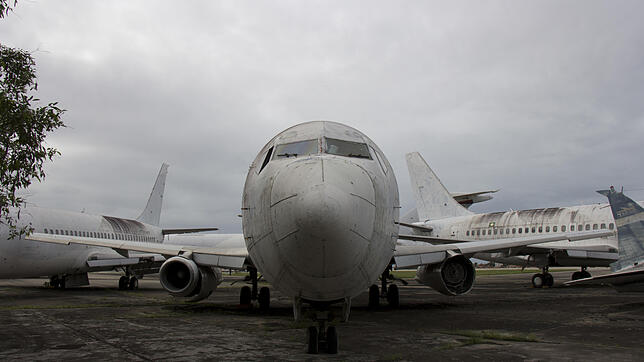 Die frühere Lufthansa-Maschine «Landshut» flugunfähig auf dem Flughafen in Fortaleza