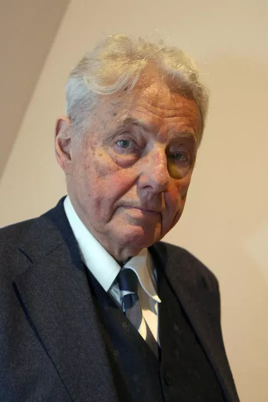 Kultur: „Der letzte Mohikaner“ – Kritiker Joachim Kaiser ist