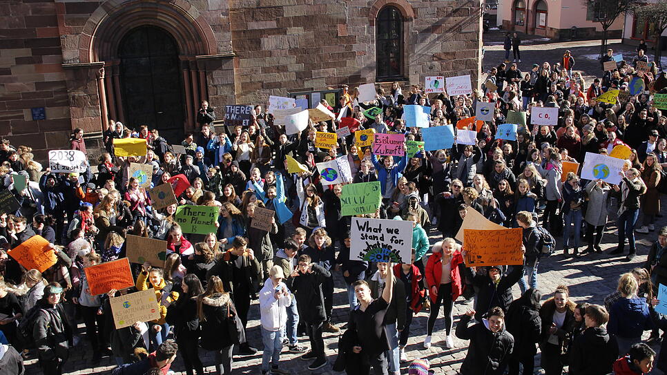 Rund 400 Schüler sind am Freitag im Rahmen der Aktion "Fridays-for-Futur" in Villingen für den Klimaschutz auf die Straße gegangen.
