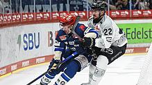 Zach Senyshyn (links) musste gestern Abend mit den Schwenninger Wild Wings eine klare Niederlage gegen die Kölner Haie einstecken.