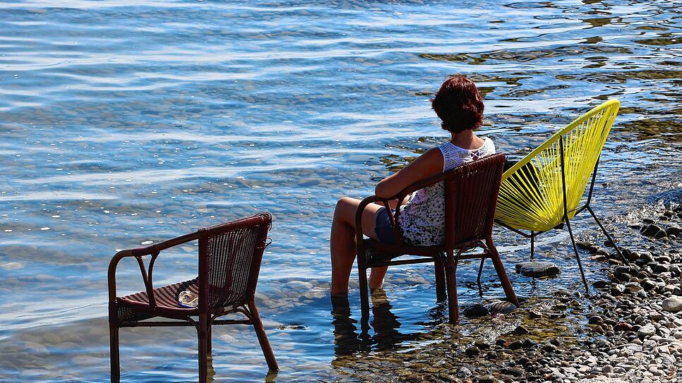 Es ist heiß in Süddeutschland – ein Glück, dass der Bodensee etwas Erfrischung bietet.