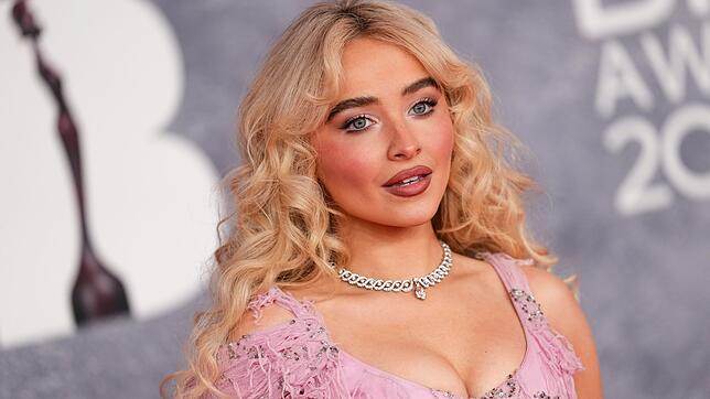 Popstar Sabrina Carpenter ist in dieser Woche mit dem Album «Man's Best Friend» neu eingestiegen auf die Eins. (Archivbild)