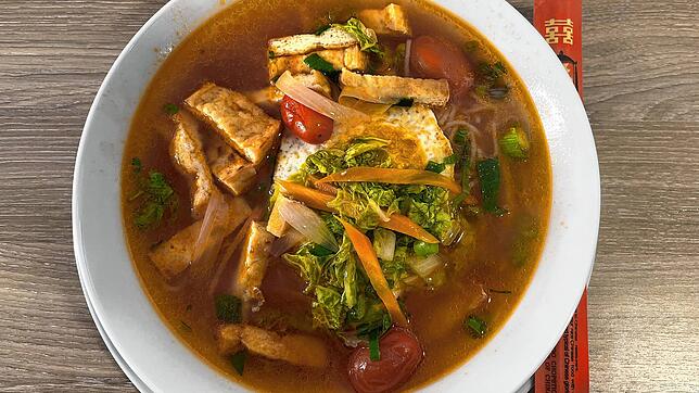 Die Bun Chay – eine vegetarische Reisnudelsuppe – ist eines von 15 Gerichten, aus denen man bei Viet Deli wählen kann.