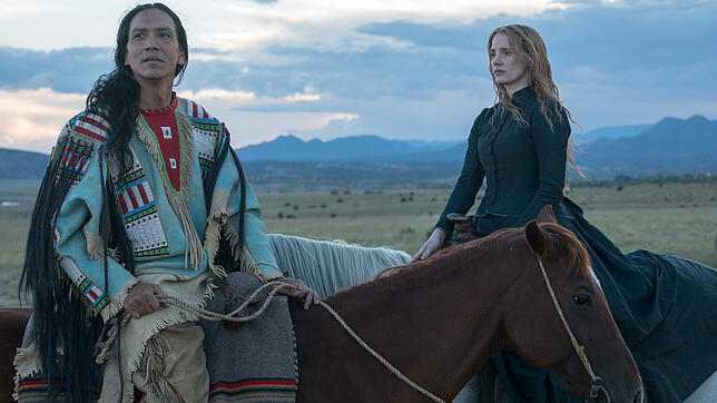 Gemeinsam unterwegs: Catherine Weldon (Jessica Chastain) und Sitting Bull (Michael Greyeyes).