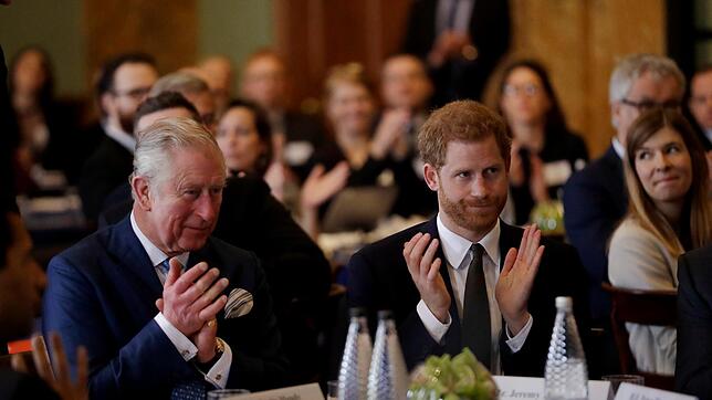 Nach mehr als eineinhalb Jahren ist es zum langersehnten Wiedersehen von Harry und Charles gekommen.