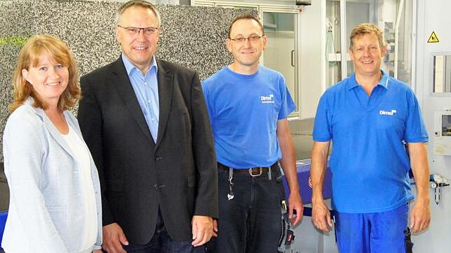 Gerlinde und Armin Dannenberger (links im Bild) erhielten am Freitagabend in Essen den TOP 100 Innovator Award verliehen. Zum Erfolg ...