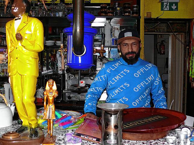 Hany Salim betreibt seit vielen Jahren das Cleopatra, eine Shisha-Bar im Industriegebiet.