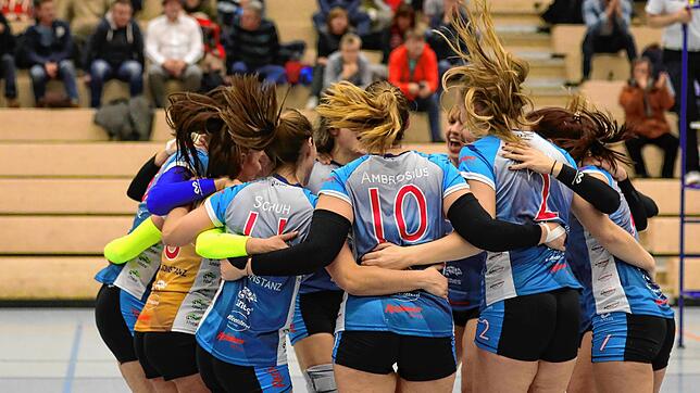 Die Volleyballerinnen des USC Konstanz beim Freudentanz (hier ein Archivbild). Am vergangenen Wochenende freute sich der ...