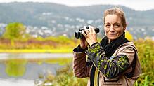 Am Klingnauer Stausee nahe Waldshut gib es aktuell rund 20 Flamingos und einen Schwarzschwan zu sehen. Helene Amsler vom ...