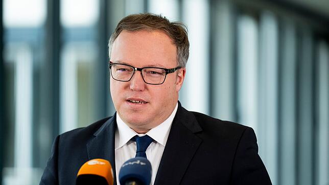 CDU-Landeschef Mario Voigt fordert, neu ankommenden Ukrainern kein Bürgergeld mehr zu zahlen.
