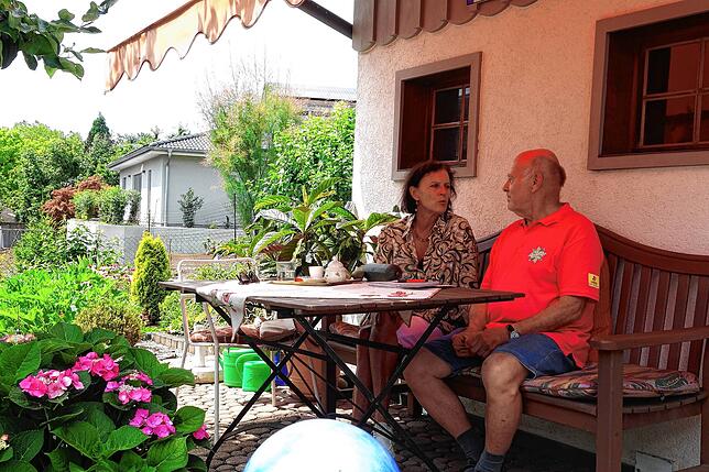 Bettina Dreiseitl hat das Projekt &bdquo;Offene Gartenparadiese&ldquo; ins Leben gerufen. Paul Knisel ist sei Beginn mit seinem ...