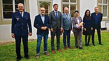 Polizeipräsident Jürgen von Massenbach-Bardt, Sozialbürgermeister Andreas Osner, Landrat Zeno Danner, Staatssekretär Thomas Blenke, ...