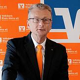 &bdquo;Wir wachsen dynamisch, und das schon seit Jahren. Aber das müssen wir auch. Durch den enormen Margendruck müssen wir mehr ...