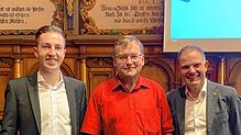 Landtagskandidat Simon Herzog, Konrad Schlude (Vorsitzender der CDU Jestetten) und Regierungsrat Dino Tamagni (von links) im Gespräch. ...