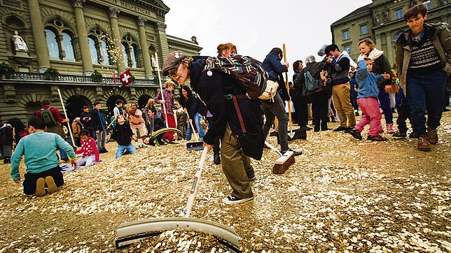 Die Schweiz hat bereits 2016 über die Einführung eines Grundeinkommens abgestimmt.  Die Initiative wurde allerdings abgelehnt. Im Bild ...