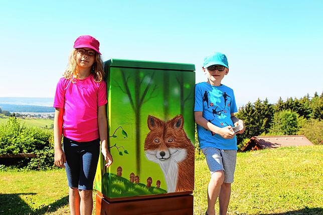 Durch den Künstlerkollegen und Airbrush-Spezialisten Torben Störmer entstand hier auf dem Verteilerkasten der Fuchs.