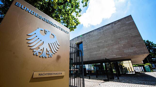 Am Bundesgerichtshof in Karlsruhe wurde die Revision des sogenannten Babybrei-Erpressers als offensichtlich unbegründet verworfen. ...