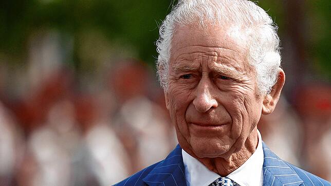 Beim britischen König Charles III. ist Krebs diagnostiziert worden. Das teilte der Buckingham-Palast am Montagabend mit.