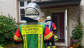 Die Feuerwehr muss anrücken: Am Montagmorgen musste der Kindergarten Sinnesreich in der Weiherstraße in Singen evakuiert werden.