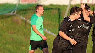 Bild : FC Bergalingen gewinnt mit 2:0 beim SV Unteralpfen – und wir haben Fotos!