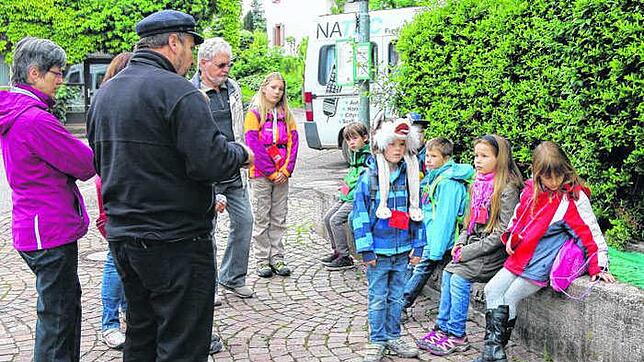 Die Grundschüler befassten sich mit Denkmälern in Wiechs. Dieses Projekt wurde jetzt während einer Feierstunde in Stuttgart ausgezeichnet.