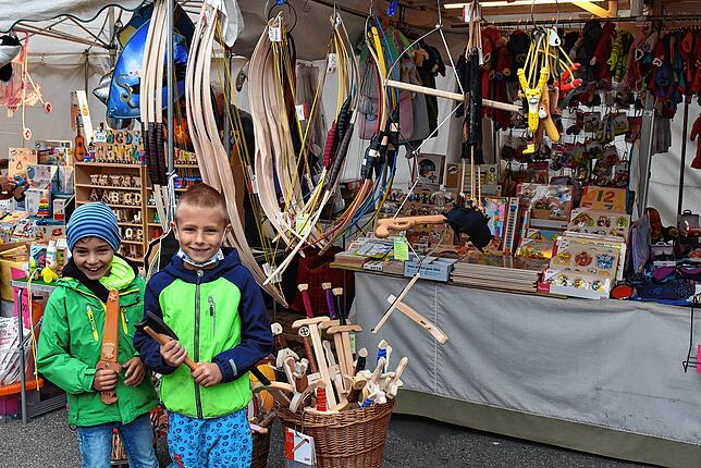Spielzeug in Hülle und Fülle begeistert die Kleinen.