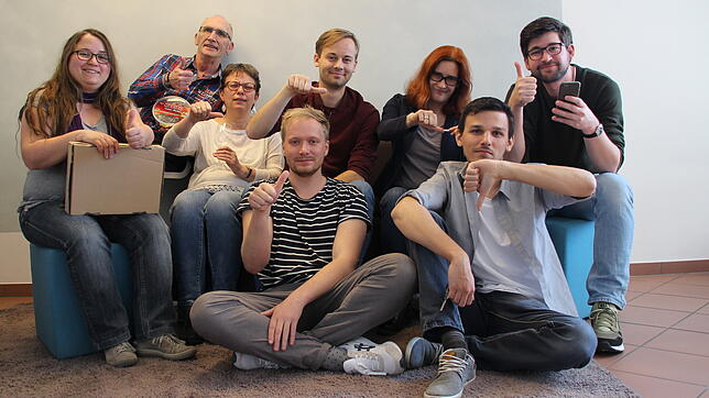 Nicole Rieß, Karl-Hein Backes, Beate Schierle, Julian Kares, Dominik Dose, Angelika Wohlfrom, Sandro Kipar und David Bäuerle (von links) ...