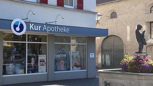 Bild : "Alis See-Kebap" expandiert: In der Kur-Apotheke eröffnet ein Restaurant mit anatolischen Spezialitäten