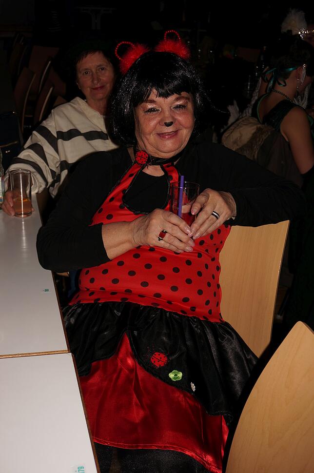 Bild 12: Bilder der Frauenfasnacht der katholischen Frauengemeinschaft Tiengen