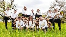 Sie freuen sich auf das Kirchenkonzert am 23. August (von links hinten): Leon Steppacher, Maurice Lehn, Miriam Auer, Mathias Auer, Marie ...