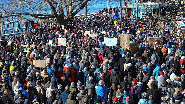 Bild : Kundgebung gegen Rechtsextremismus: Bilder von der Veranstaltung auf dem Landungsplatz
