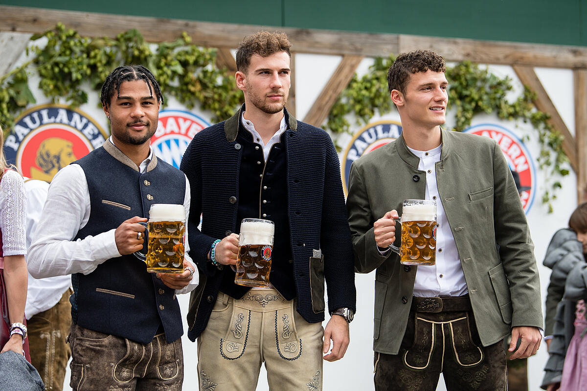 Munchen Bayern Stars Besuchen Oktoberfest Nach Hoffenheim Dampfer Sudkurier Online