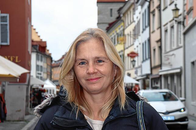 Sabine von Schroeter, 54, Hagnau: &bdquo;Der zweite Lockdown ist richtig. Als Lehrerin bin ich der Meinung, dass Schüler bis zur 8. ...