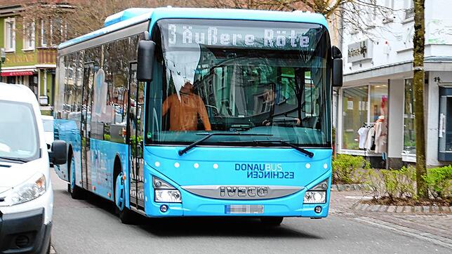 Ein Donaubus der Linie 3 fährt auf der Karlstraße. Laut einem Vorschlag der GUB soll ein zusätzlicher Bus, der auf einem festen Rundkurs ...