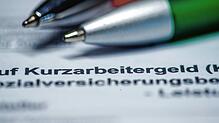 Das Kurzarbeitergeld sollte während der Corona-Pandemie Entlassungen verhindern. Ein 69-jähriger Unternehmer soll allerdings die ...
