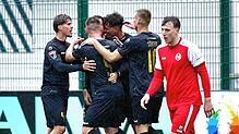 Der FC 08 Villingen jubelt nach dem 1:0 gegen den 1. FC Normannia Gmünd in der Oberliga. Foto: roland sigwart