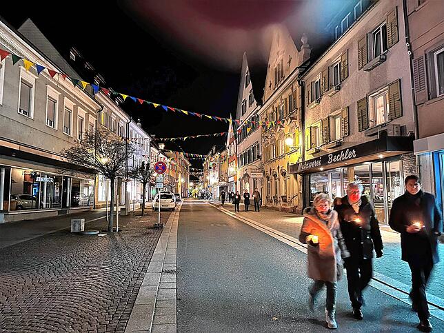 Bild 19: Tränen und Friedenslichter bei der Mahnwache in Stockach
