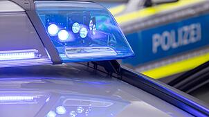 Die Polizei sucht nach Zeugen. (Symbolbild)