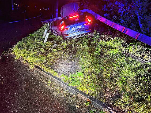 Bild 4: Betrunkener Autofahrer (33) verursacht Unfall auf der Schweizer Autobahn