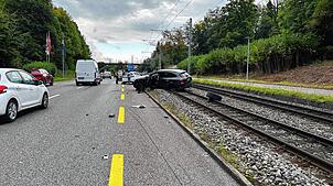 Tödlich endete die Kollision zweier Fahrzeuge bei Aarau. Ein 23-jähriger war hier in den Gegenverkehr geraten.